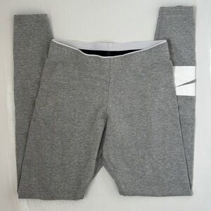 Nike Sportswear Essential Gray Leggings